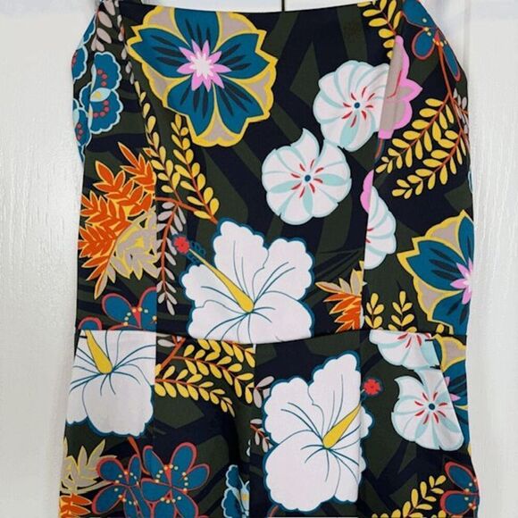 Rachel Roy Zandra Jumpsuit Sleeveless Smocked Zipper Back Black Floral Size 2 - Picture 4 of 16